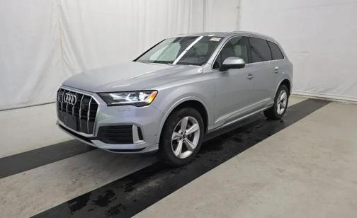 Satellite Silver Metallic 2023 Audi Q7 45 Premium