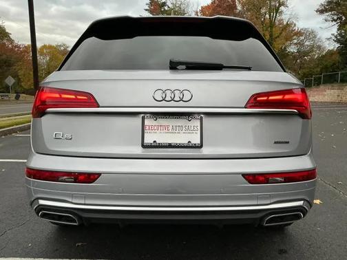 2022 Audi Q5 45 S line Premium Plus