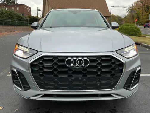 2022 Audi Q5 45 S line Premium Plus