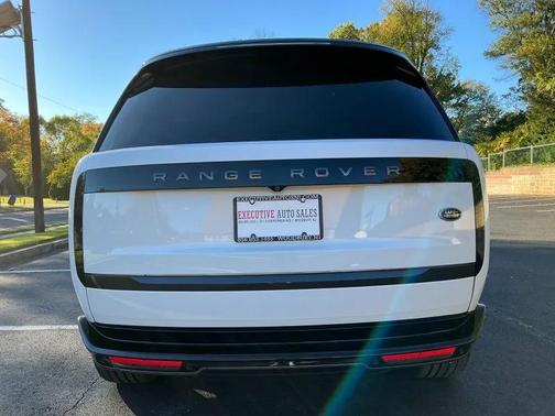 2023 Land Rover Range Rover P530 SE