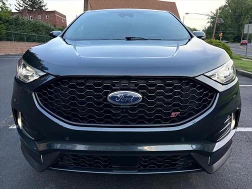2022 Ford Edge ST