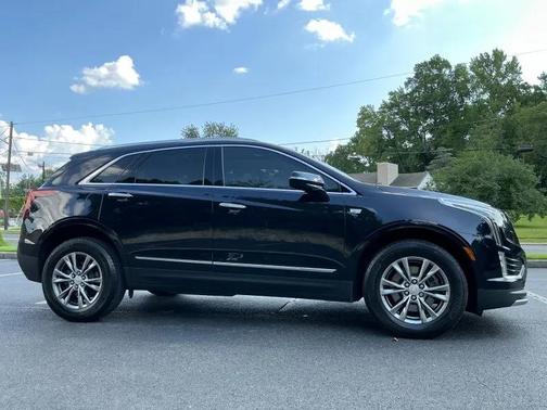 Dark Moon Blue Metallic 2022 Cadillac XT5 Premium Luxury