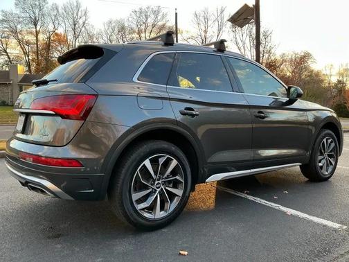 2022 Audi Q5 45 S line Premium