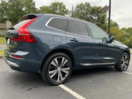 2022 Volvo XC60 B5 Inscription