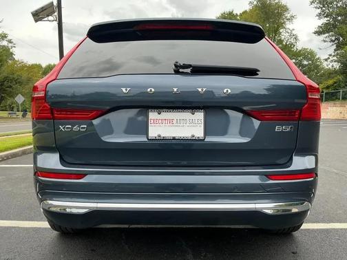 2022 Volvo XC60 B5 Inscription