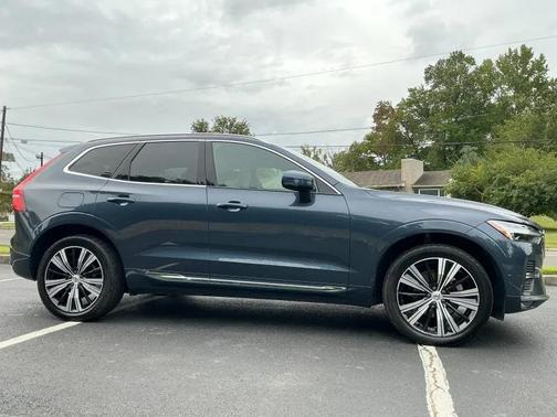 2022 Volvo XC60 B5 Inscription