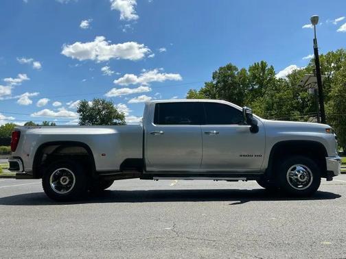 Silver Ice Metallic 2023 Chevrolet Silverado 3500 LTZ