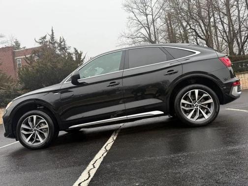 2022 Audi Q5 45 S line Premium