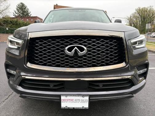 2023 INFINITI QX80 Luxe