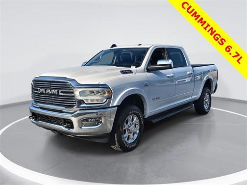 2020 RAM 2500 Laramie Crew Cab 4X4 6'4' Box