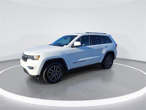 2020 Jeep Grand Cherokee Laredo