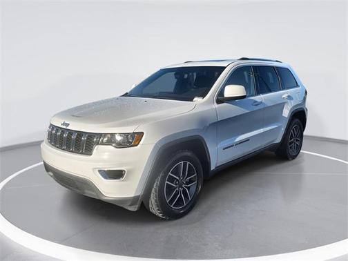 2020 Jeep Grand Cherokee Laredo
