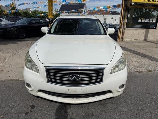 2011 INFINITI M37x Base