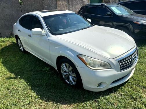 2011 INFINITI M37x Base