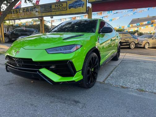 2024 Lamborghini Urus S