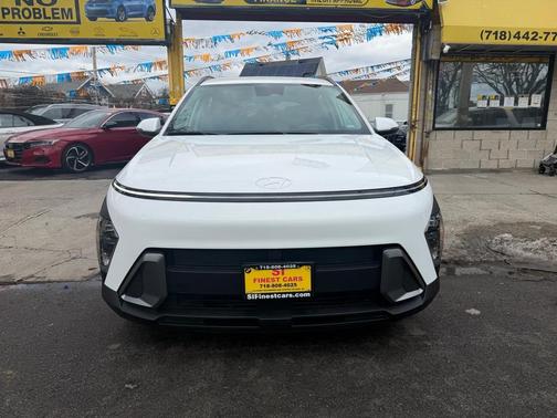2024 Hyundai KONA SEL