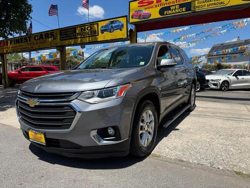 Satin Steel Metallic 2020 Chevrolet Traverse LT Leather
