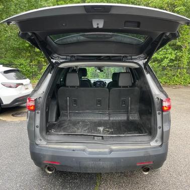 Satin Steel Metallic 2020 Chevrolet Traverse LT Leather