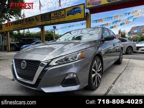 Gun Metallic 2022 Nissan Altima SR Intelligent AWD