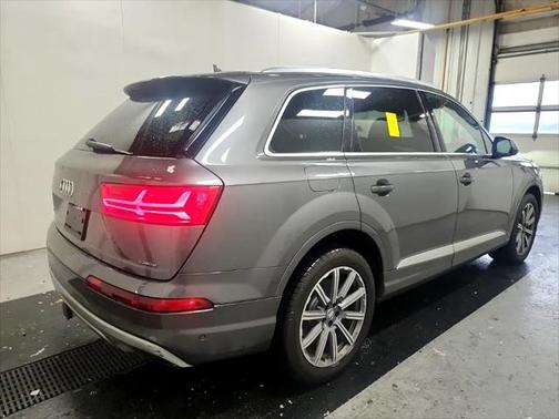 2019 Audi Q7 55 Premium Plus