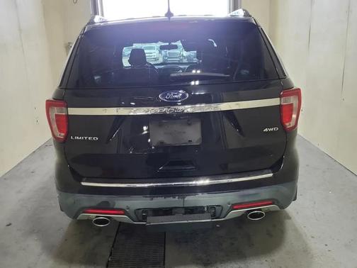 Agate Black Metallic 2019 Ford Explorer Limited