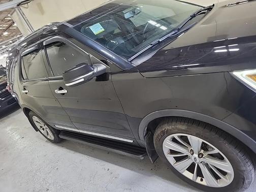Agate Black Metallic 2019 Ford Explorer Limited