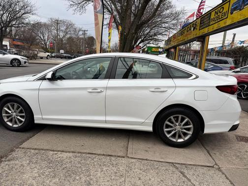 2019 Hyundai SONATA SE