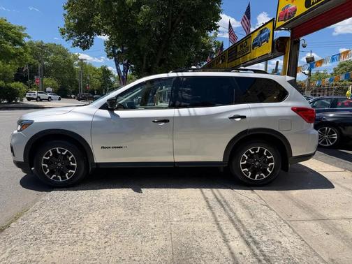 Brilliant Silver Metallic 2020 Nissan Pathfinder SV 4WD