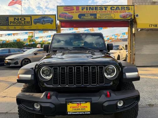 Black Clearcoat 2025 Jeep Wrangler Rubicon