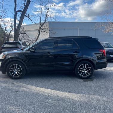 2017 Ford Explorer sport