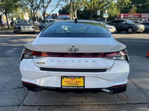 2021 Hyundai ELANTRA Limited