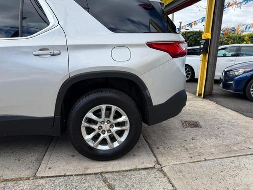 2018 Chevrolet Traverse LS