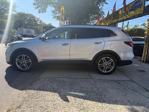 2017 Hyundai SANTA FE SE Ultimate