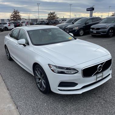2019 Volvo S90 T5 Momentum