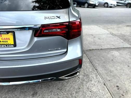 2017 Acura MDX 3.5L w/Technology Package