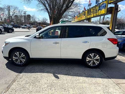 2020 Nissan Pathfinder SV 2WD