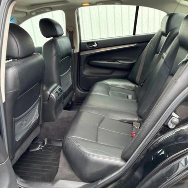 Black Obsidian 2015 INFINITI Q40 Base