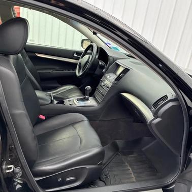 Black Obsidian 2015 INFINITI Q40 Base