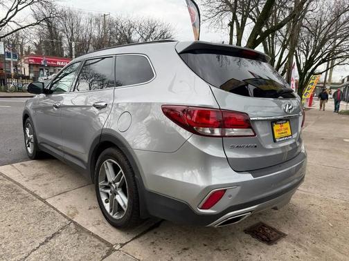 2017 Hyundai SANTA FE SE Ultimate