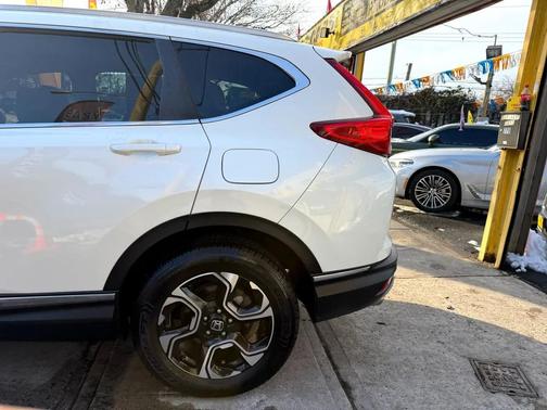 2017 Honda CR-V Touring