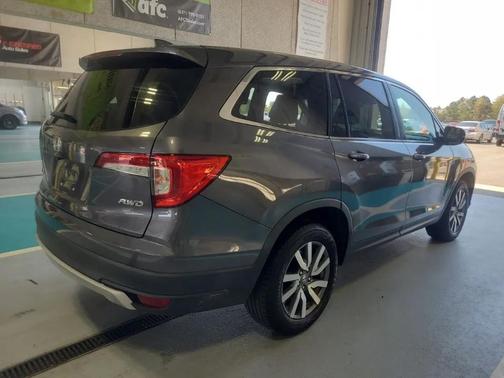 Modern Steel Metallic 2019 Honda Pilot EX-L