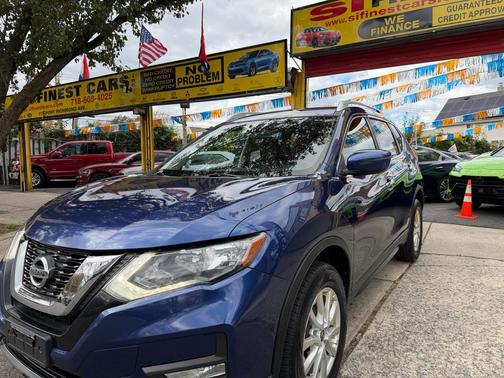2017 Nissan Rogue SV