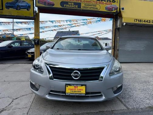 Brilliant Silver 2015 Nissan Altima 2.5 SV