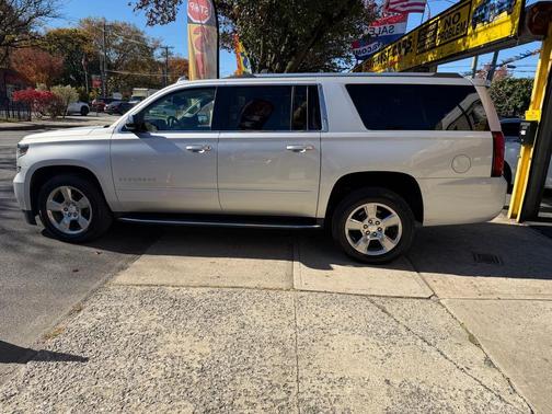 2019 Chevrolet Suburban Premier