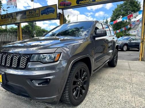2017 Jeep Grand Cherokee Altitude