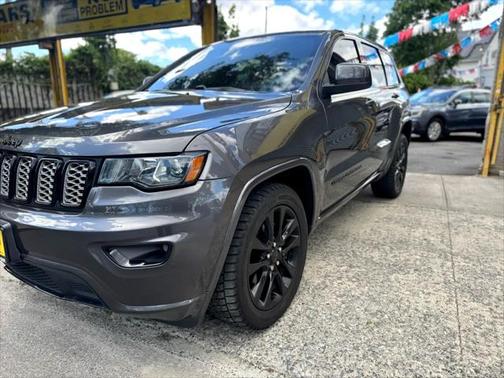 2017 Jeep Grand Cherokee Altitude