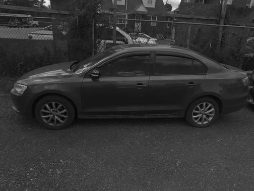 Toffee Brown Metallic 2011 Volkswagen Jetta SE