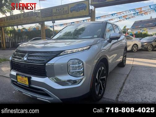Alloy Silver Metallic 2022 Mitsubishi Outlander SE 2.5 S-AWC