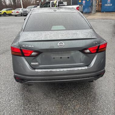 2020 Nissan Altima SR FWD