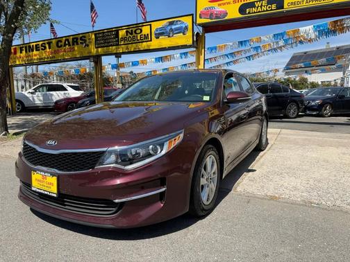 Sangria 2018 Kia Optima LX